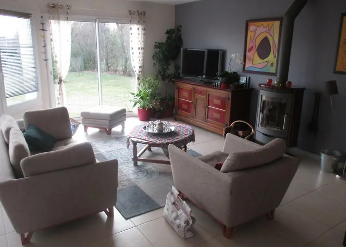 D'hotes Du Chemin Bed & Breakfast 3*